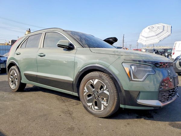 2025 KIA NIRO