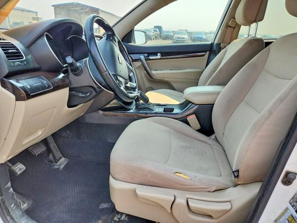 2015 KIA SORENTO GL — DENT