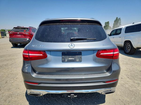 2017 MERCEDES-BENZ GLC GLC300 Base-4M