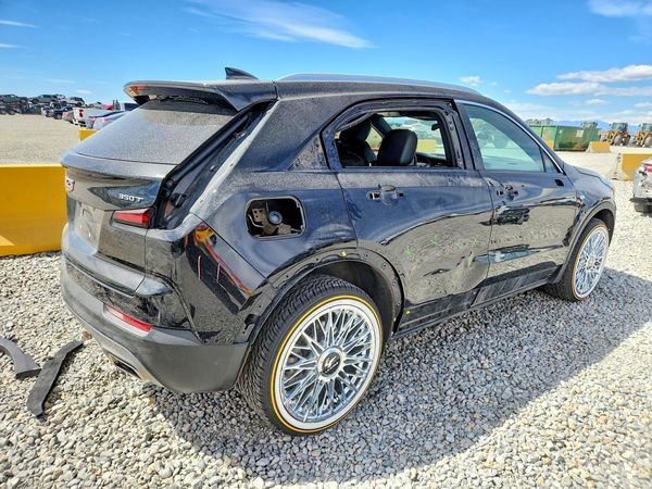 2023 CADILLAC XT4