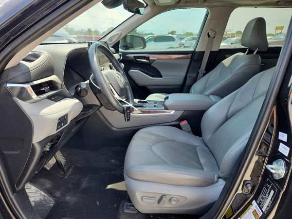 2023 TOYOTA HIGHLANDER