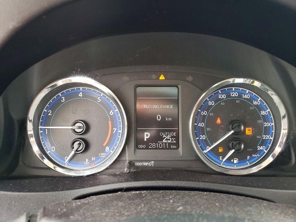2017 TOYOTA COROLLA