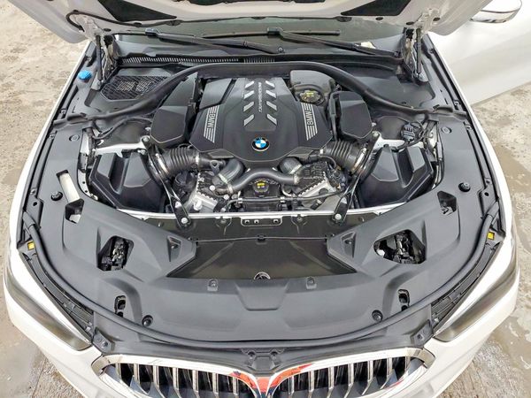 2022 BMW M850XI xDrive GC