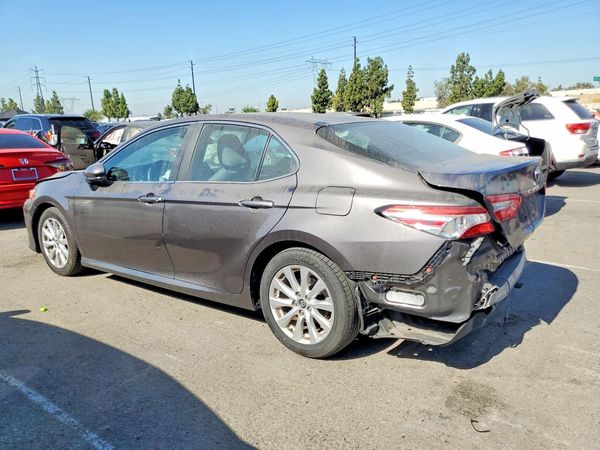 2018 TOYOTA CAMRY