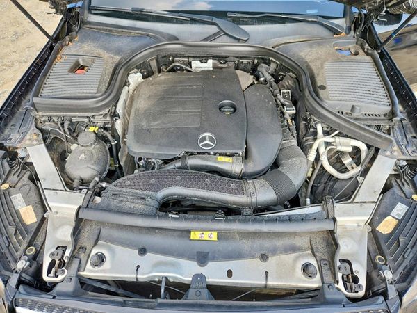 2021 MERCEDES-BENZ GLC-CLASS GLC300-4M — Engine bay