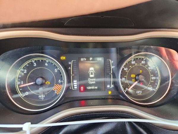 2014 JEEP CHEROKEE Sport