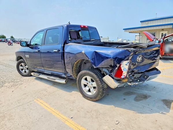 2014 RAM 1500 SLT CREW CAB 4X4