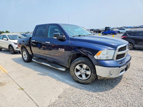 2014 RAM 1500 SLT CREW CAB 4X4