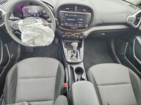 2024 KIA SOUL LX, S