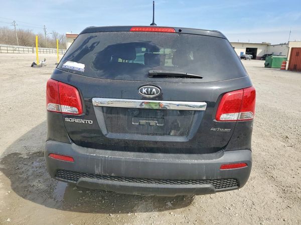 2013 KIA SORENTO Base / LX