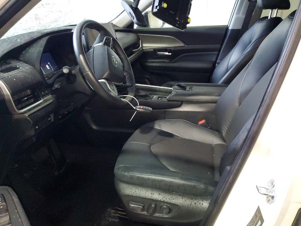 2024 TOYOTA GRAND HIGHLANDER