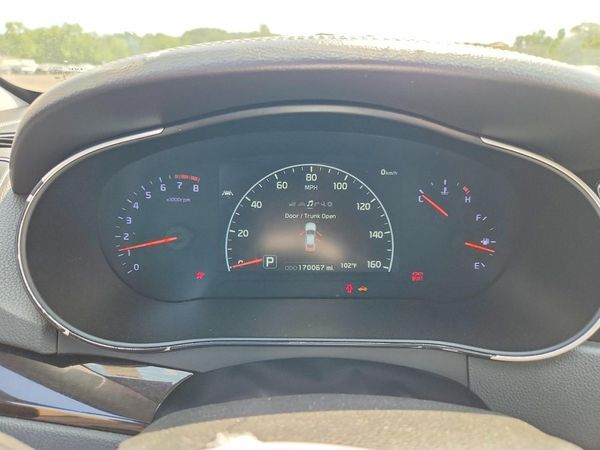2015 KIA CADENZA