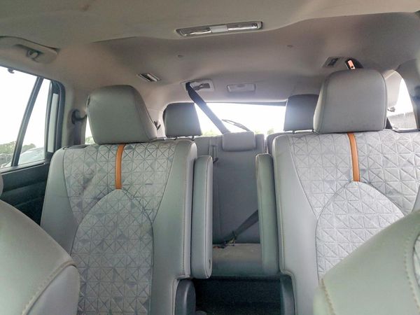 2023 TOYOTA HIGHLANDER HV Special Edition