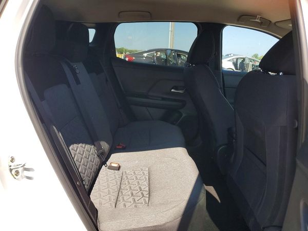 2026 NISSAN KICKS