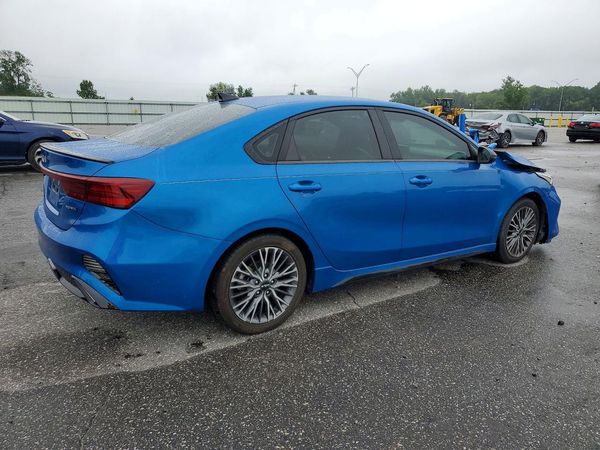 2022 KIA FORTE GT Line