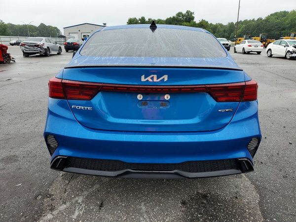 2022 KIA FORTE GT Line