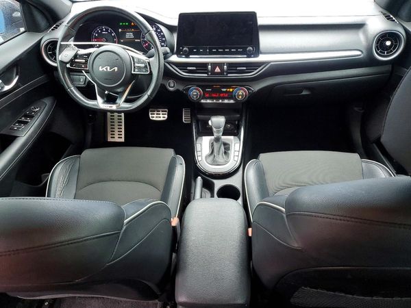 2022 KIA FORTE GT Line