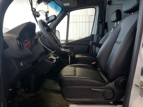 2025 MERCEDES-BENZ SPRINTER 907 (VS30)