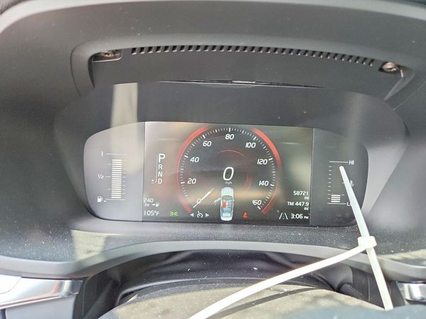 2019 VOLVO S60 Momentum