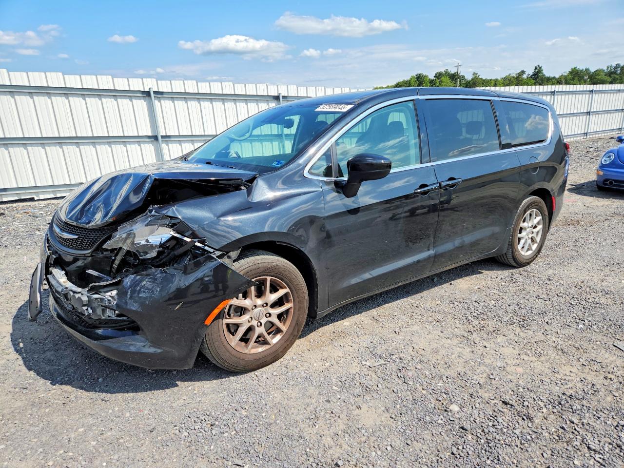 2023 CHRYSLER VOYAGER LX