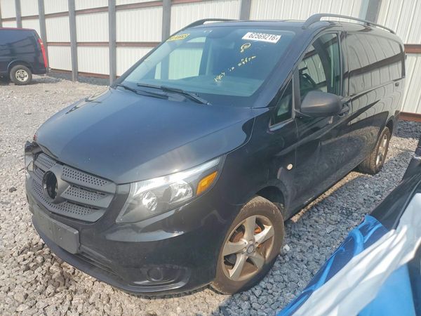 2016 MERCEDES-BENZ METRIS