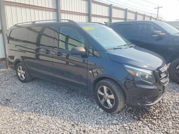 2016 MERCEDES-BENZ METRIS