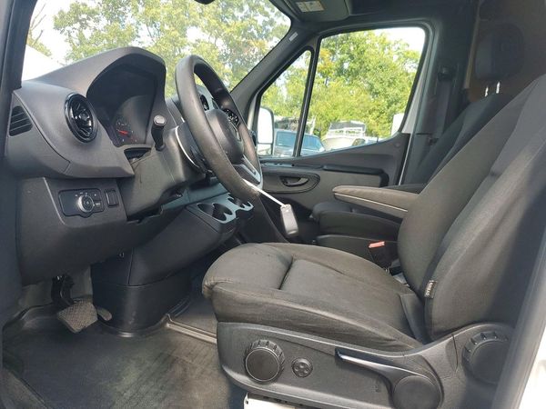 2021 MERCEDES-BENZ SPRINTER 907 (VS30)