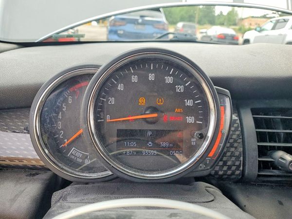 2019 MINI COOPER