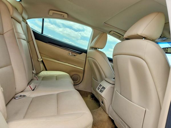 2015 LEXUS ES