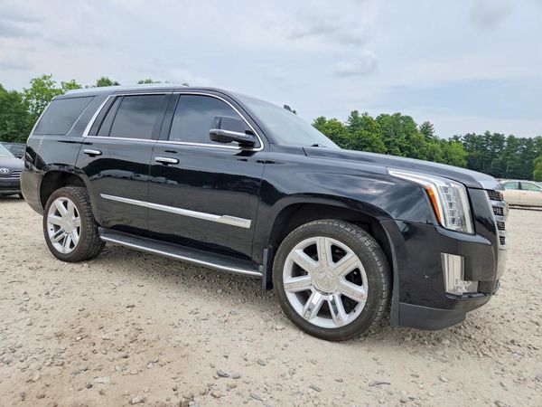 2016 CADILLAC ESCALADE Luxury