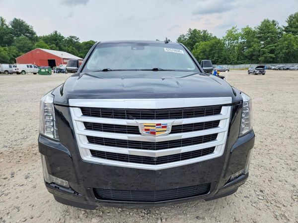2016 CADILLAC ESCALADE Luxury
