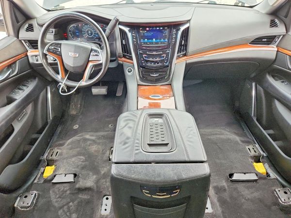 2016 CADILLAC ESCALADE Luxury