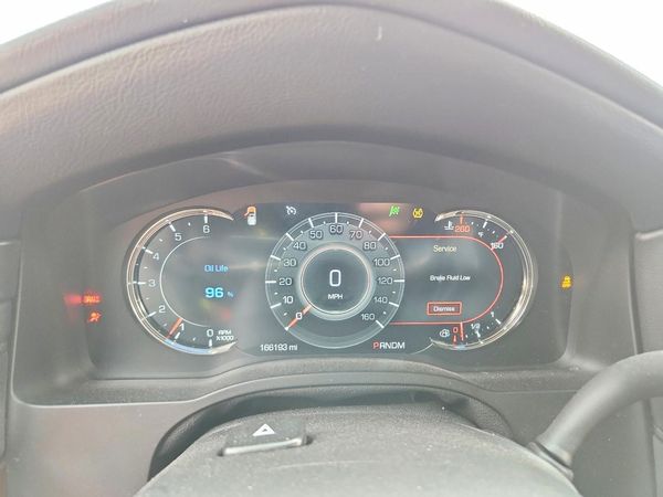 2016 CADILLAC ESCALADE Luxury