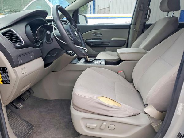 2016 KIA SEDONA LX - Middle-low