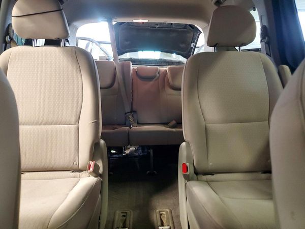 2016 KIA SEDONA LX - Middle-low