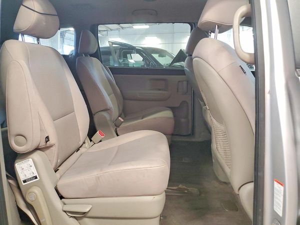 2016 KIA SEDONA LX - Middle-low