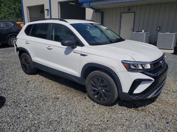 2022 VOLKSWAGEN TAOS 4Motion S