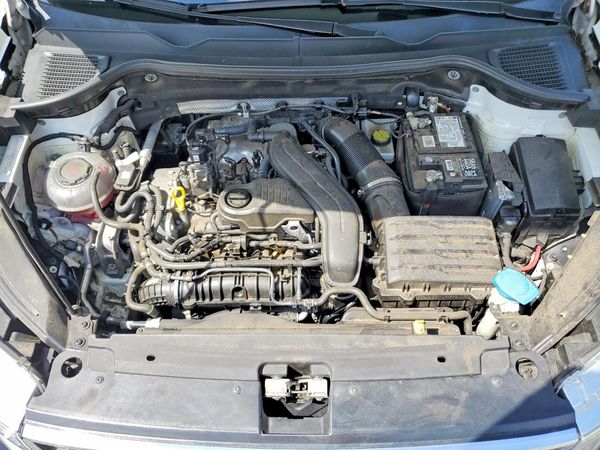 2022 VOLKSWAGEN TAOS 4Motion S