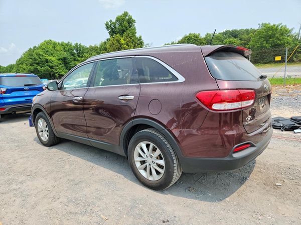 2017 KIA SORENTO L, LX