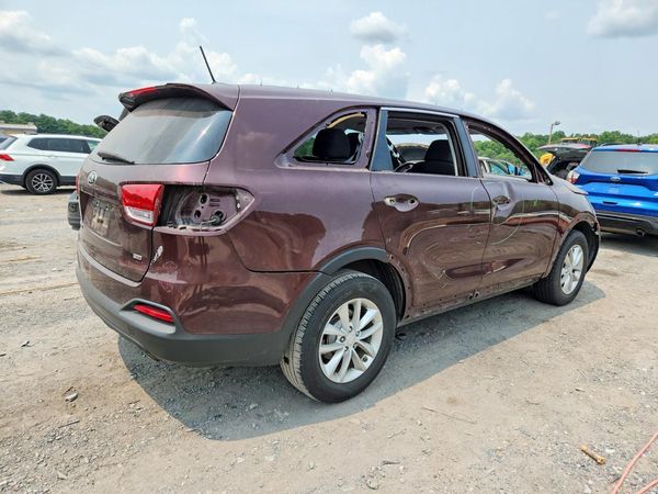 2017 KIA SORENTO L, LX