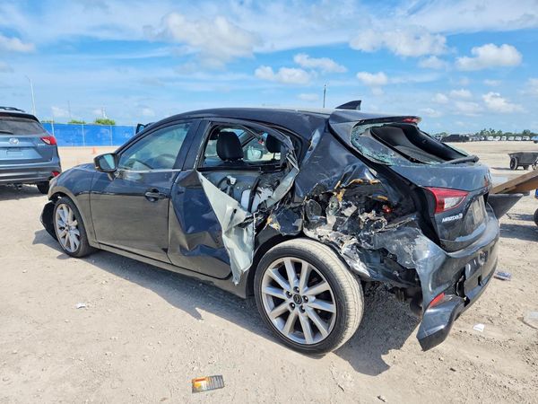 2017 MAZDA 3