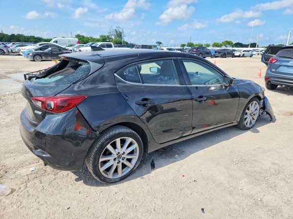 2017 MAZDA 3