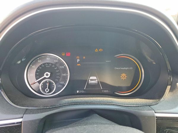 2025 GENESIS GV70