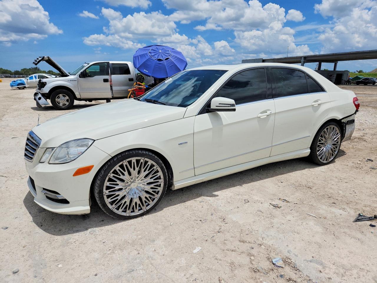 2012 MERCEDES-BENZ E