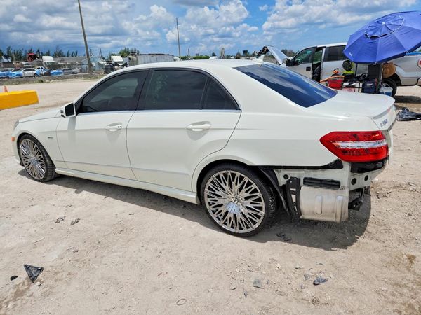 2012 MERCEDES-BENZ E