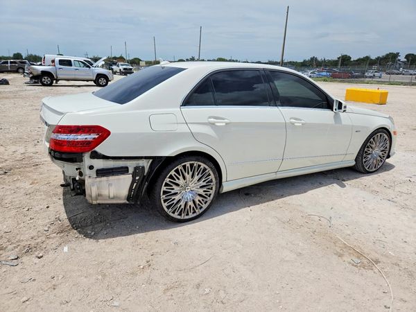 2012 MERCEDES-BENZ E