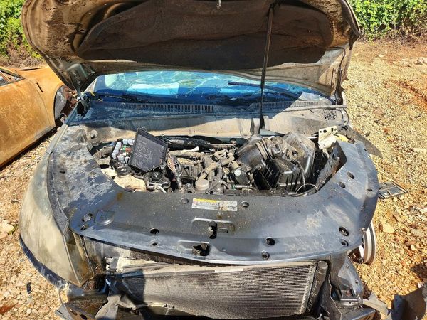 2014 CHEVROLET TRAVERSE 1LT — Engine bay