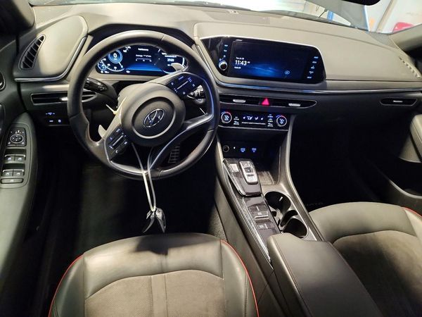 2021 HYUNDAI SONATA