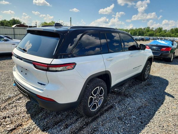 2023 JEEP GRAND CHEROKEE