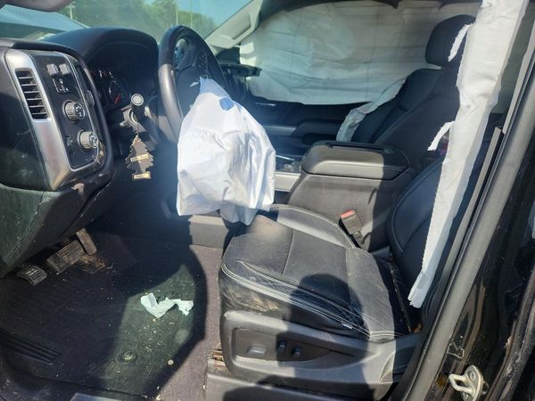 2018 CHEVROLET SILVERADO LT — DENT